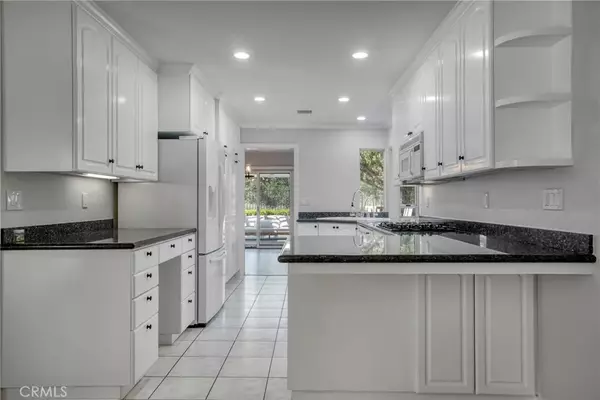 Valencia, CA 91355,26433 Emerald Dove Drive