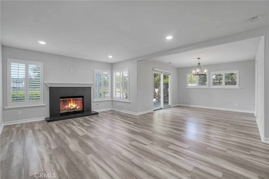 Valencia, CA 91355,26433 Emerald Dove Drive