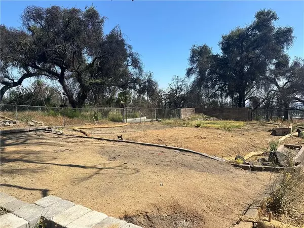 388 E Pentagon, Altadena, CA 91001
