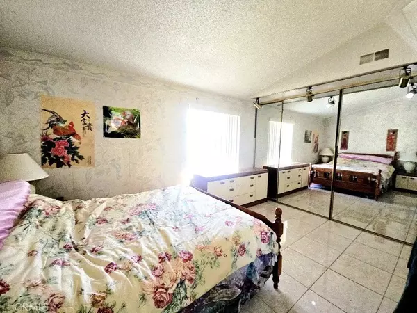 Winnetka, CA 91306,8450 Limerick Avenue