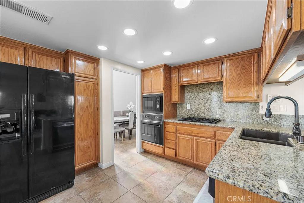 Palmdale, CA 93551,1215 Date Palm Drive