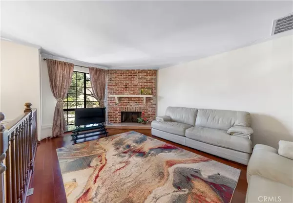 Tarzana, CA 91356,18100 Burbank Boulevard #11