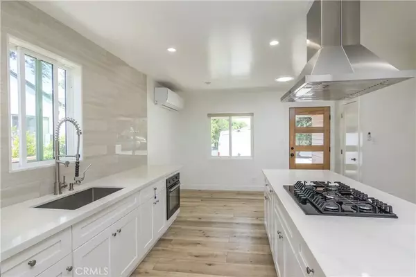 Northridge, CA 91324,8957 Amigo Avenue