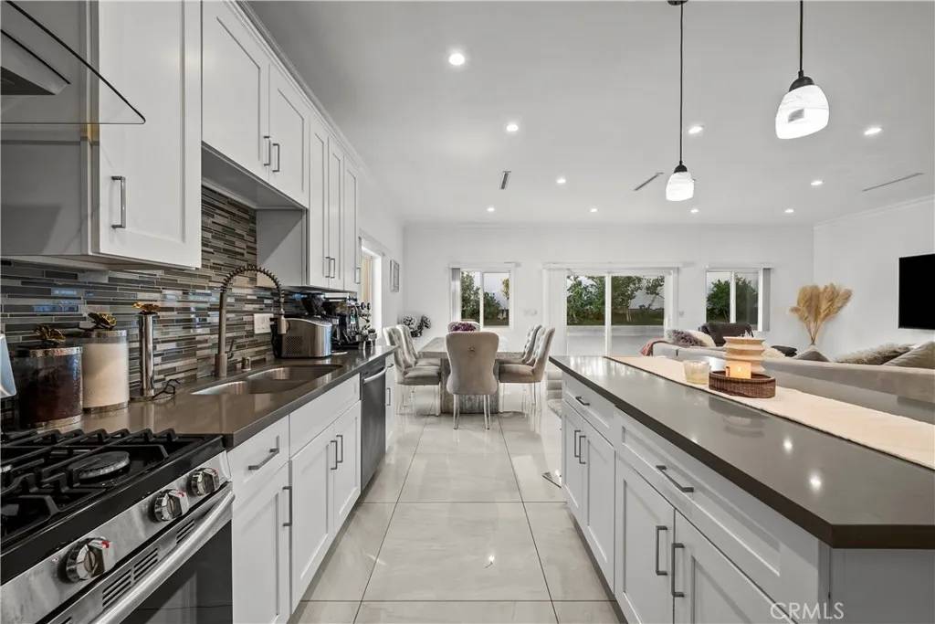 Granada Hills, CA 91344,11209 Forbes Avenue