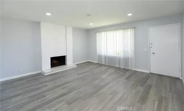 Oxnard, CA 93035,1841 Fisher Drive #B