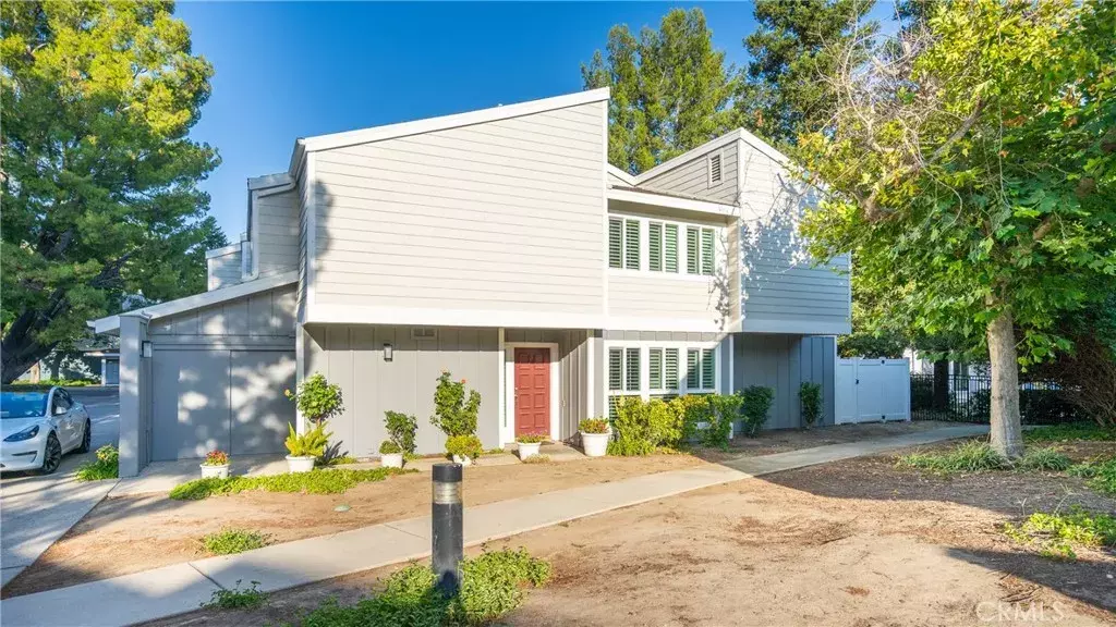 10055 Melinda Way #4, Northridge, CA 91325