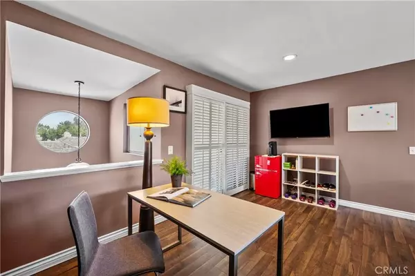 Valencia, CA 91355,23957 Arroyo Park Drive #146