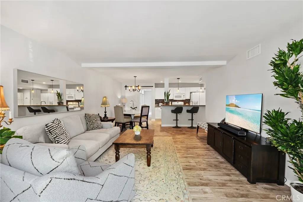 23391 Park Sorrento #63, Calabasas, CA 91302
