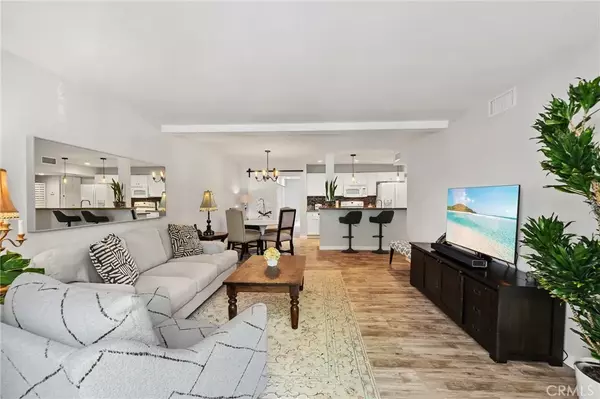 23391 Park Sorrento #63, Calabasas, CA 91302