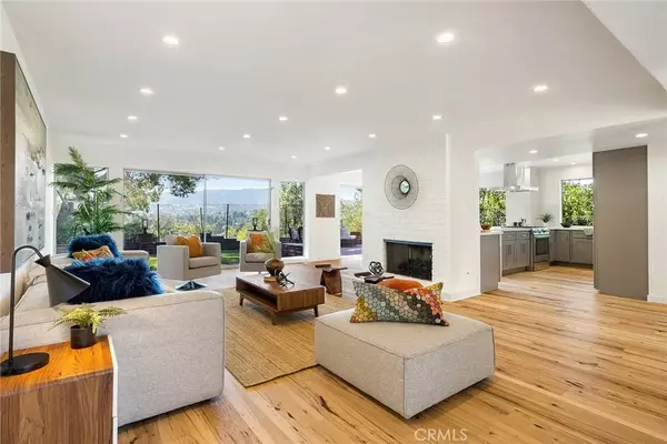 4747 El Caballero Drive, Tarzana, CA 91356
