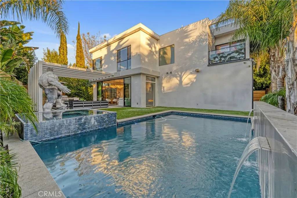 Encino, CA 91316,4841 Alonzo Avenue
