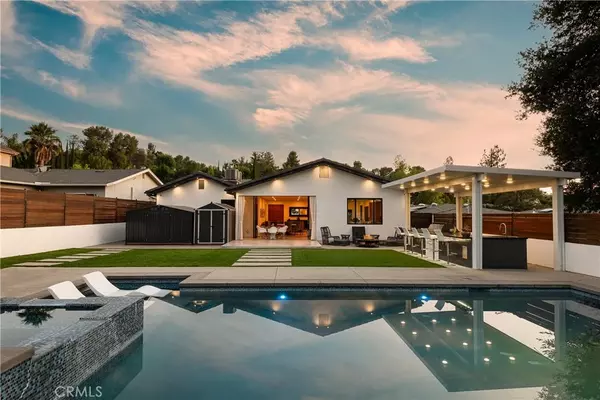 21641 Mulholland Drive, Woodland Hills, CA 91364