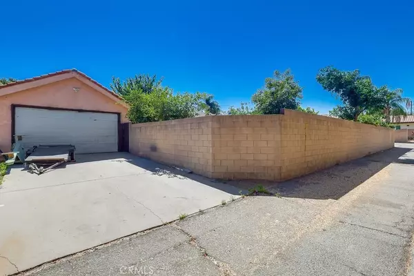 Woodland Hills, CA 91367,6243 Fallbrook Avenue
