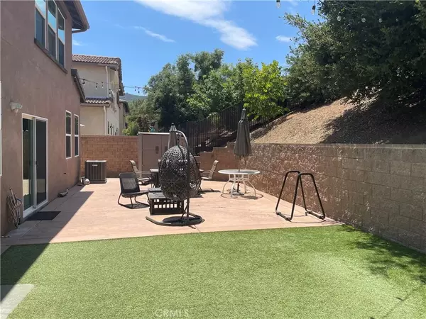 Thousand Oaks, CA 91320,1563 Silver Shadow Drive