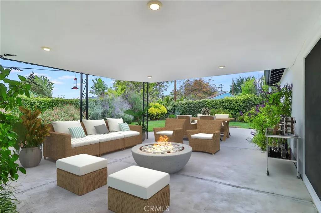 Thousand Oaks, CA 91360,8 W Janss Road