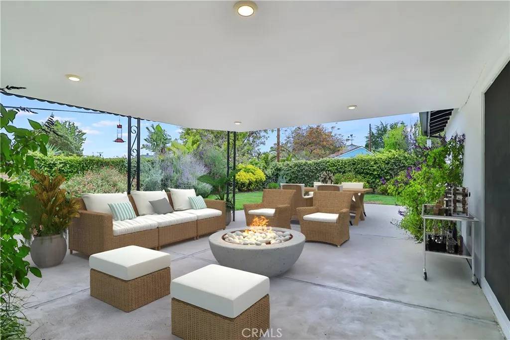 Thousand Oaks, CA 91360,8 W Janss Road