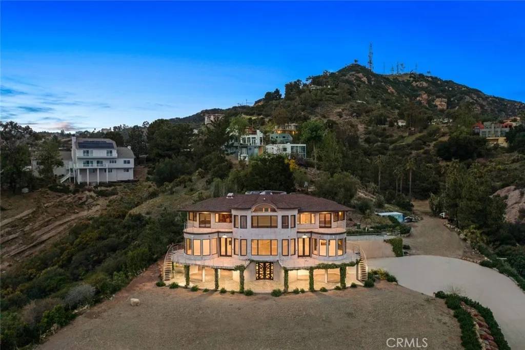 Malibu, CA 90265,24517 Piuma Road