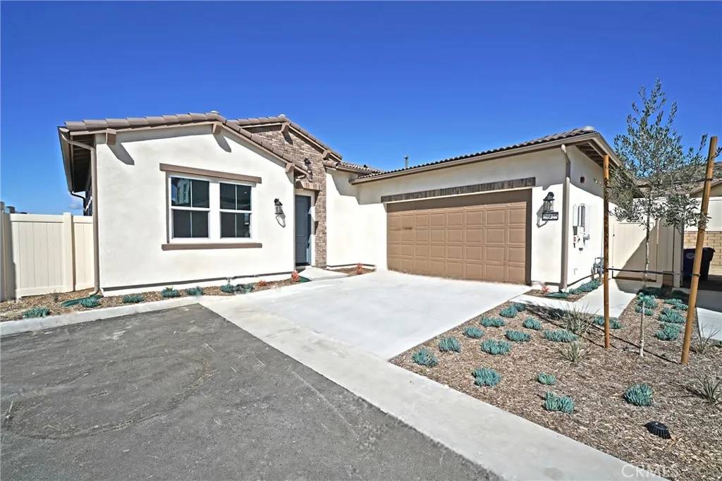 29425 Camino Surfeo, Valencia, CA 91354