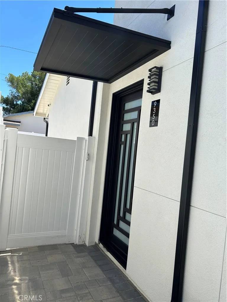 Northridge, CA 91324,9350 Yolanda Avenue