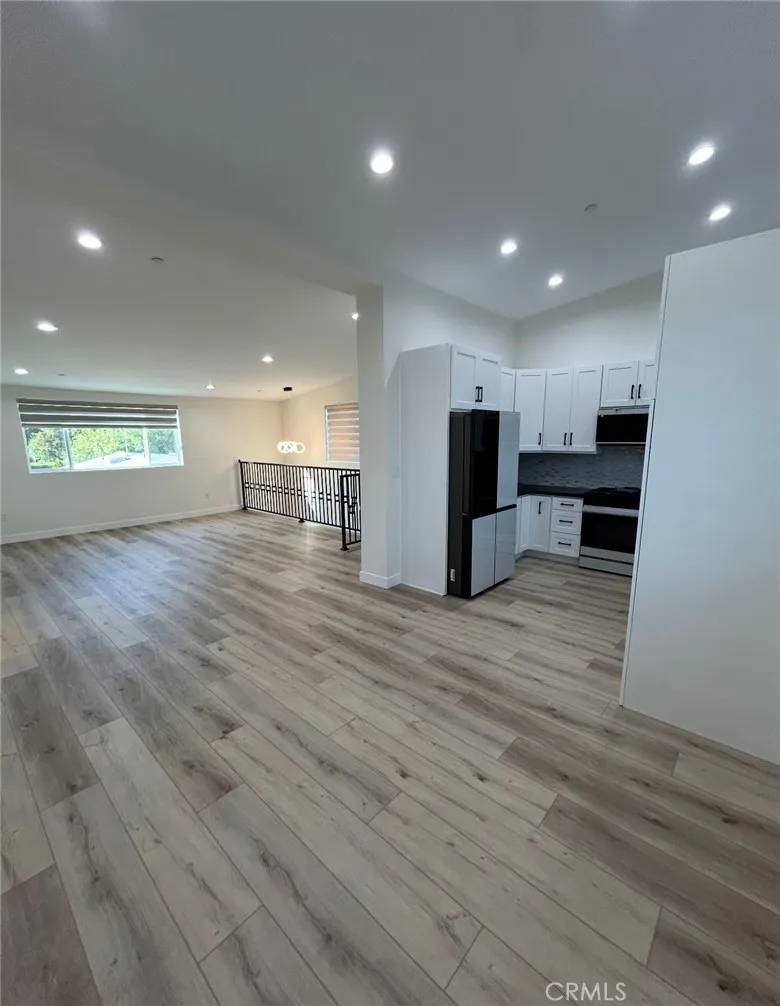 Northridge, CA 91324,9350 Yolanda Avenue