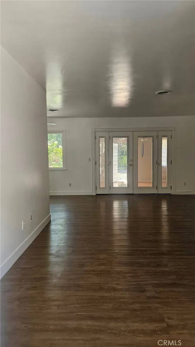 Woodland Hills, CA 91367,6179 Platt Avenue
