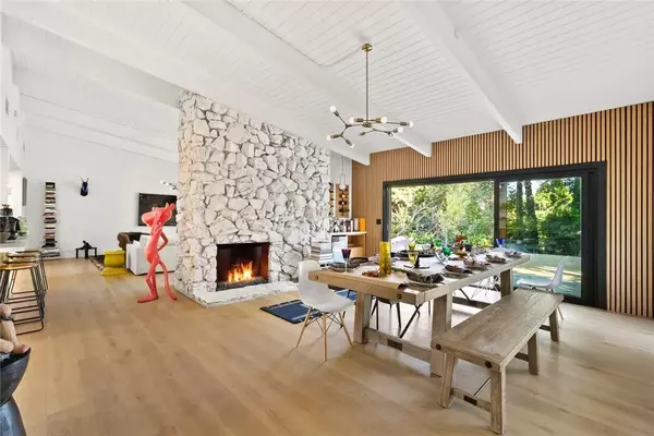 5700 El Canon Avenue, Woodland Hills, CA 91367