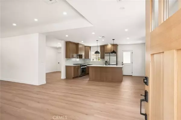 Valley Village, CA 91602,4702 Kraft Avenue