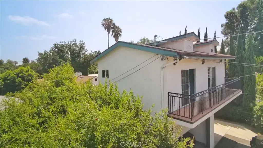 6648 Gaviota Avenue, Van Nuys, CA 91406