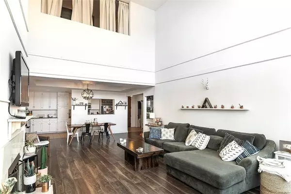 Los Angeles, CA 90025,1880 Veteran Avenue #306