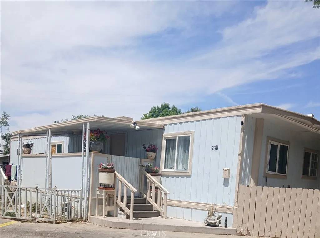 2515 E Ave I #W23, Lancaster, CA 93535