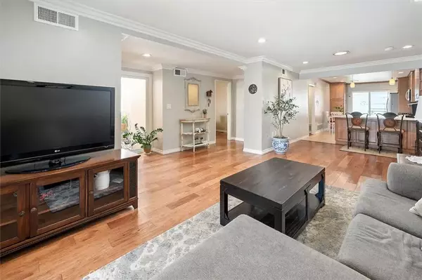 Newhall, CA 91321,18912 Circle Of The Oaks