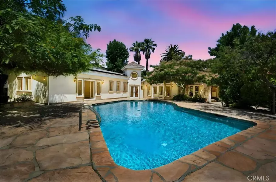 18930 Wells Drive, Tarzana, CA 91356