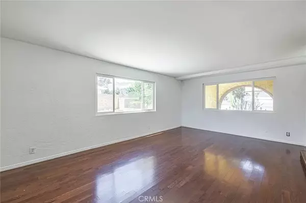 Lancaster, CA 93536,42016 Silverpuffs Drive