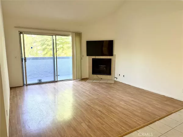 7640 Oso Avenue #316, Winnetka, CA 91306