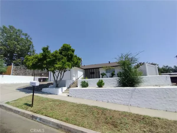 13410 Berg Street, Sylmar, CA 91342