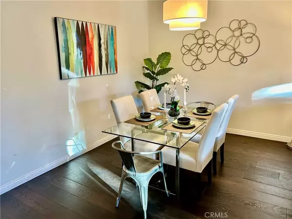 Sherman Oaks, CA 91423,4242 Stansbury Avenue #203