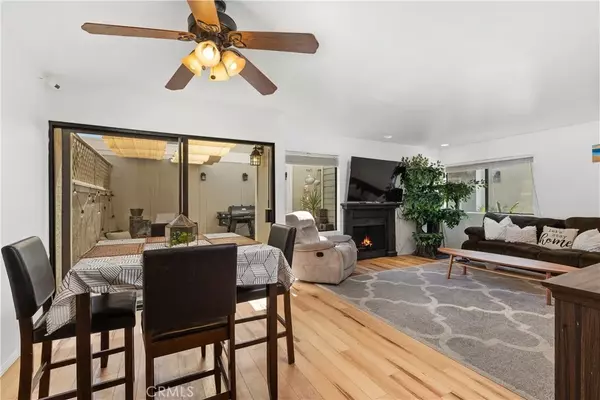 Canyon Country, CA 91351,27074 Hidaway Avenue #3