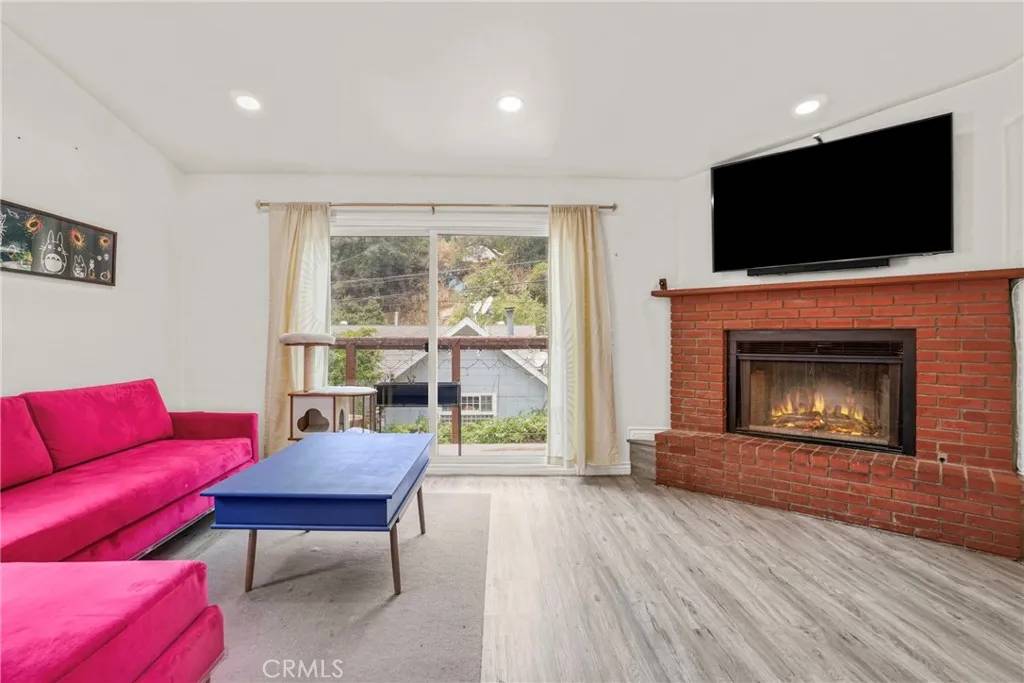 Sierra Madre, CA 91024,714 Brookside Lane