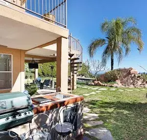 West Hills, CA 91307,7420 Cliffside Court