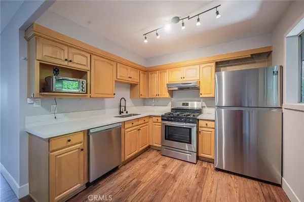 San Diego, CA 92117,4875 Cole Street #51