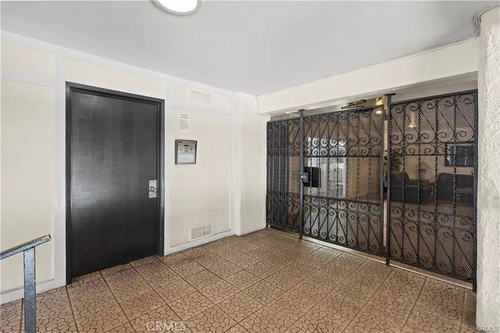 Encino, CA 91316,5412 Lindley Avenue #108