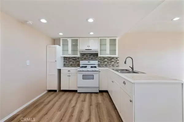 Rosamond, CA 93560,5335 W Rosamond #52