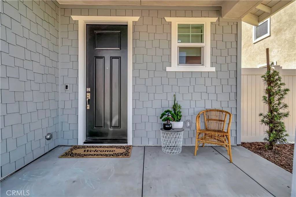 Ventura, CA 93004,10887 Carlos Street
