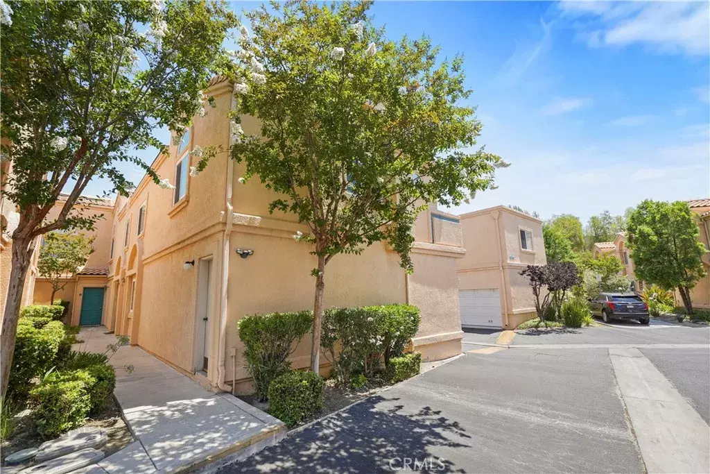 Newhall, CA 91321,18704 Vista Del Canon #E