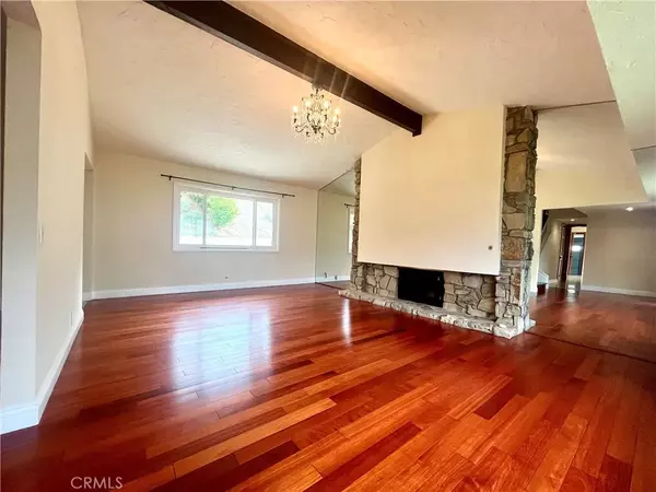 Woodland Hills, CA 91364,22640 Crespi Street