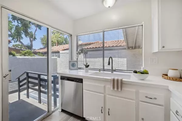 Porter Ranch, CA 91326,19519 Rinaldi Street #57