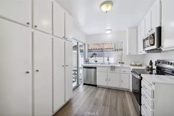 Porter Ranch, CA 91326,19519 Rinaldi Street #57