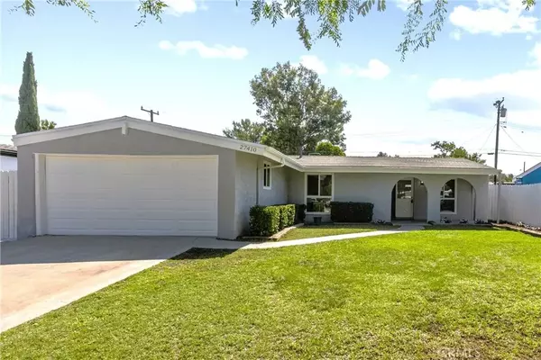 Canyon Country, CA 91351,27410 Dewdrop Avenue