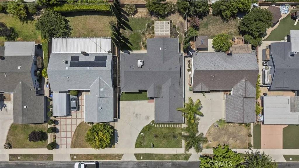 20356 Gresham Street, Los Angeles, CA 91306