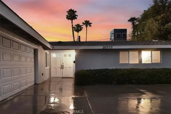 20717 Burbank Blvd, Woodland Hills, CA 91367
